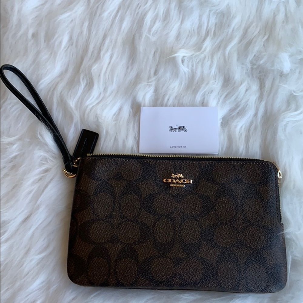 Brand new Coach Signature Double ZIP Wristlet
